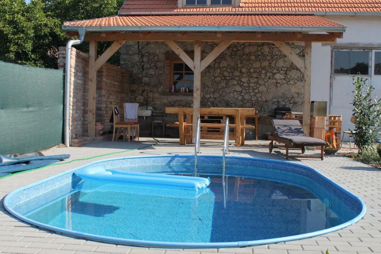 U Čápa Krásný apartmán v Sedleci Sedlec  Esterno foto