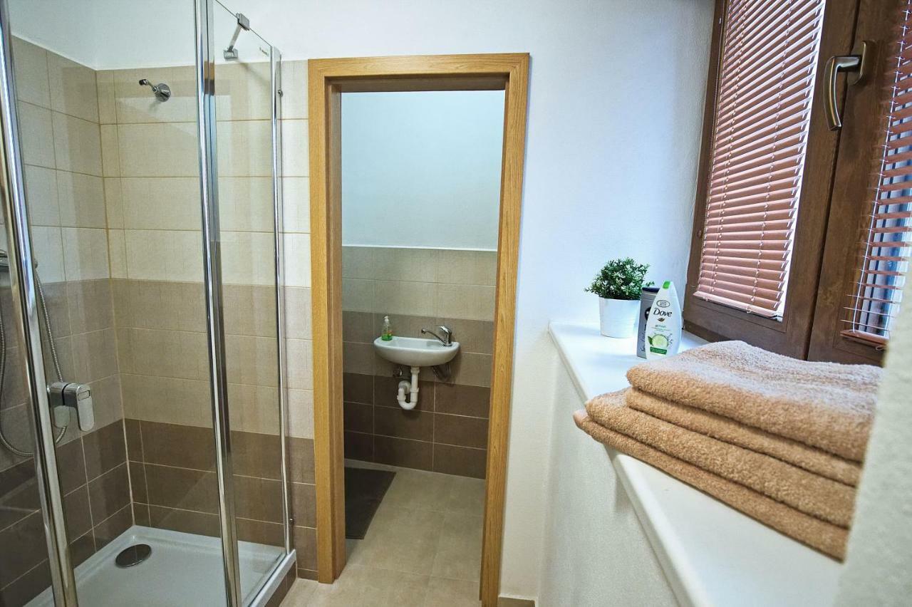 U Čápa Krásný apartmán v Sedleci Sedlec  Esterno foto