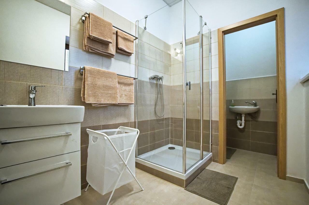 U Čápa Krásný apartmán v Sedleci Sedlec  Esterno foto