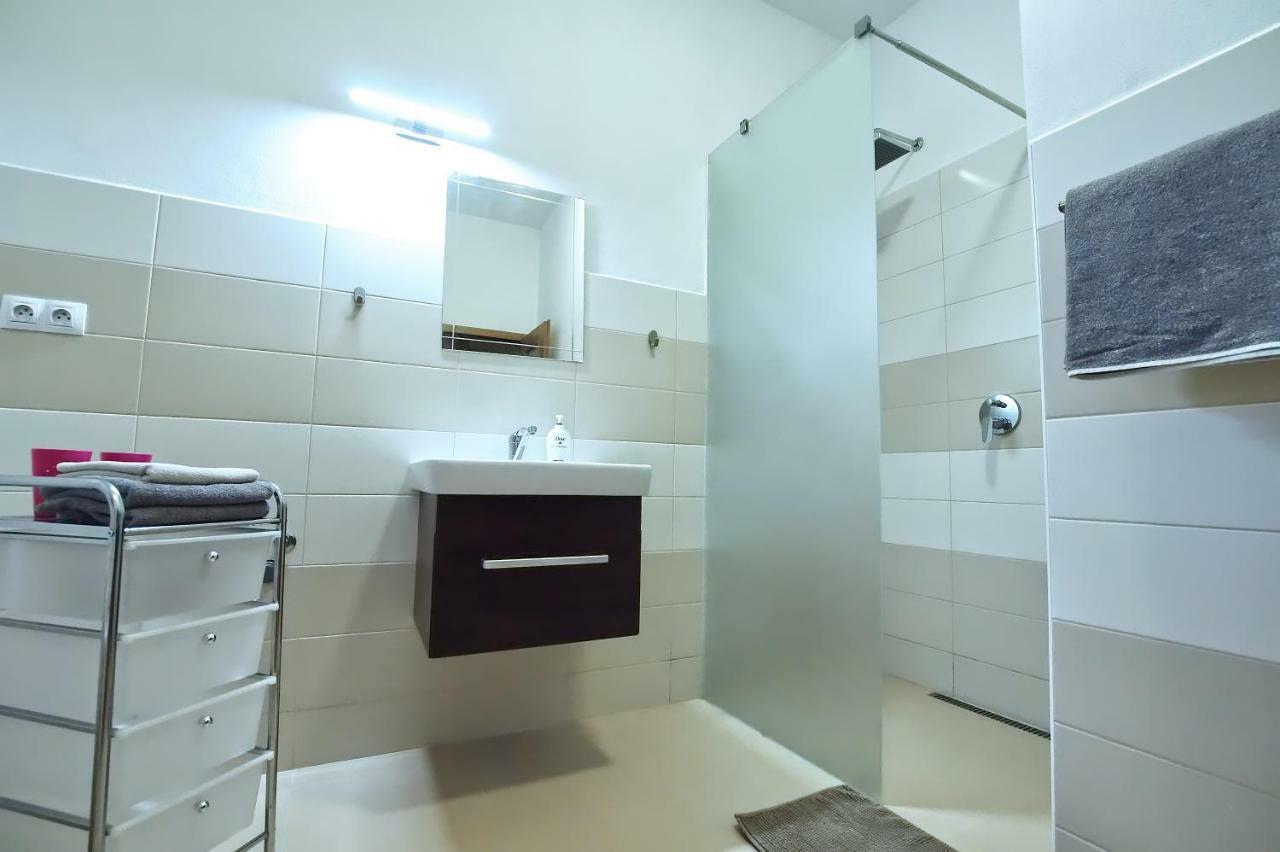 U Čápa Krásný apartmán v Sedleci Sedlec  Esterno foto