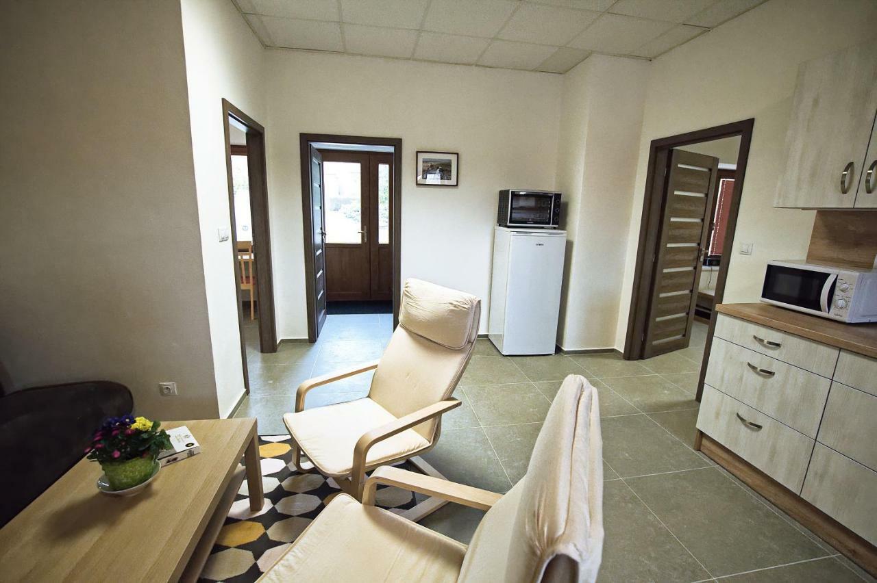 U Čápa Krásný apartmán v Sedleci Sedlec  Esterno foto